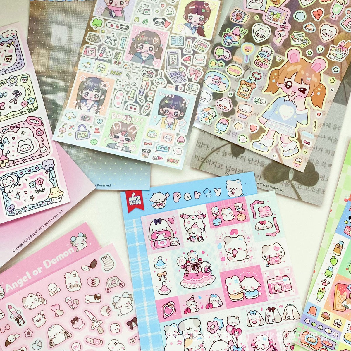 Wakawaka Cute Characters Stickers
